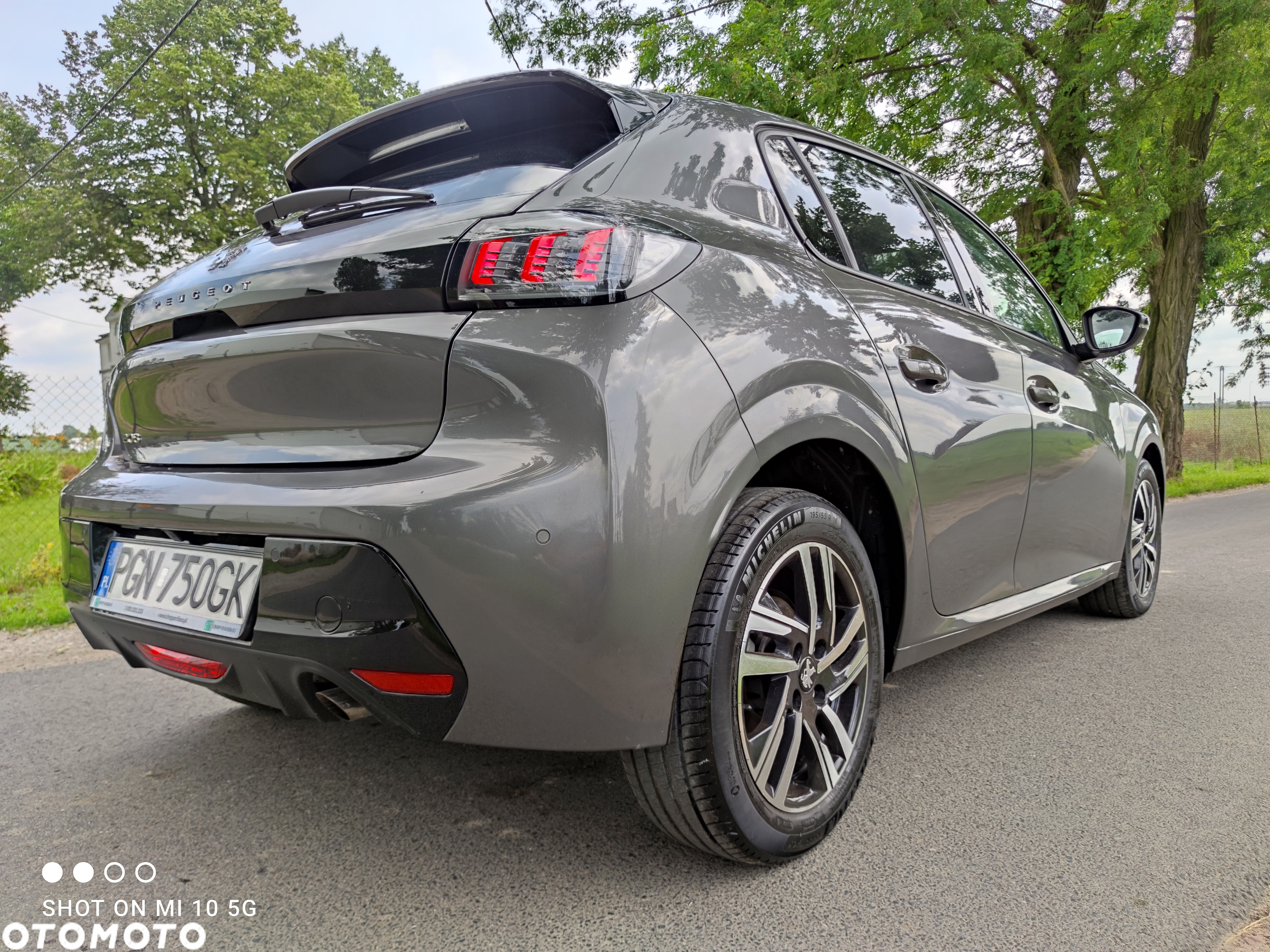 Peugeot 208 PureTech 100 Allure - 9