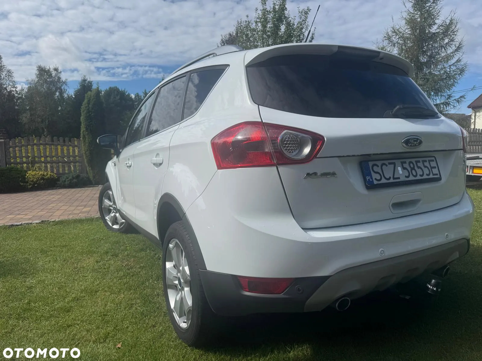 Ford Kuga - 2