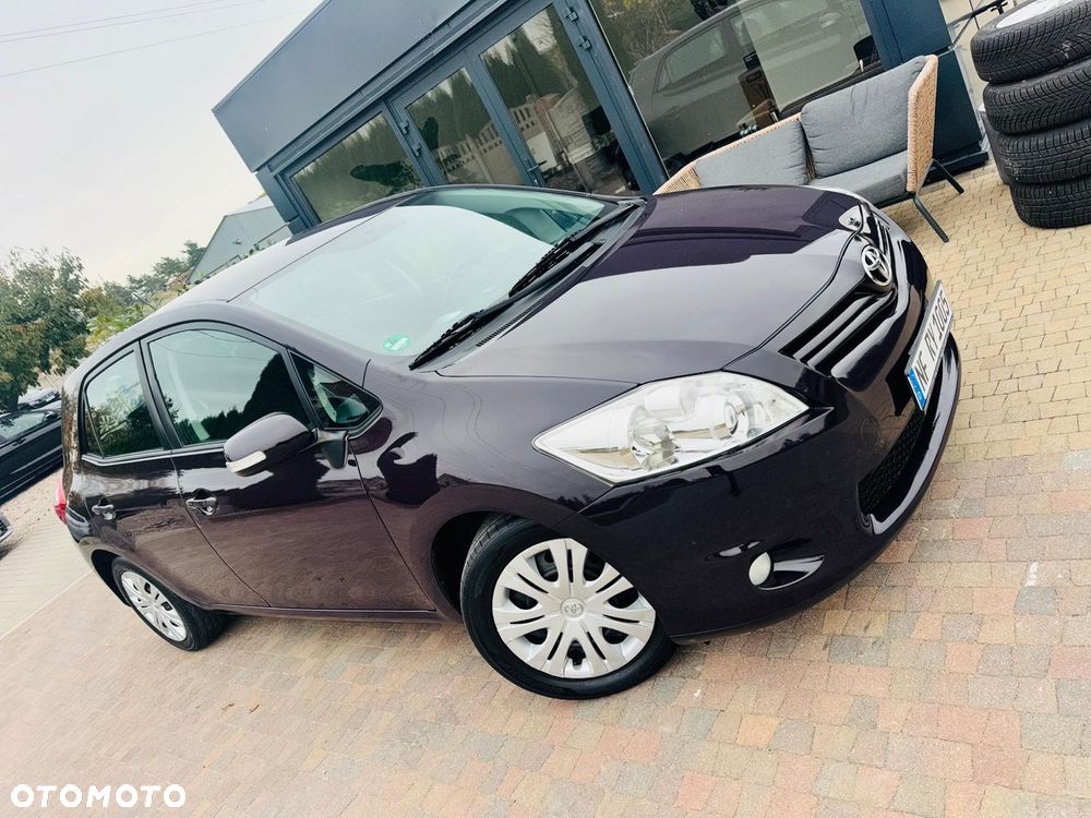 Toyota Auris - 4