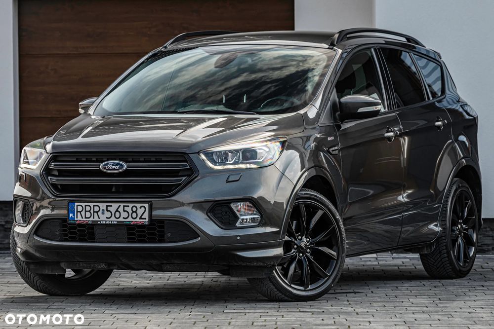 Ford Kuga 1.5 EcoBoost 2x4 ST-Line - 3
