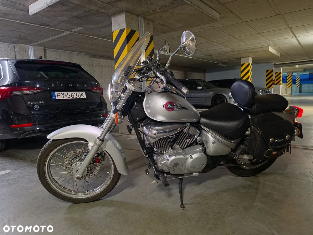 Suzuki Intruder - 7