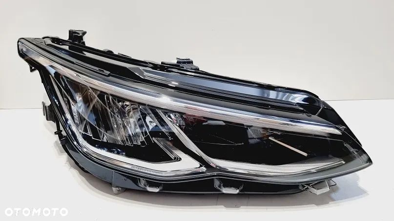REFLEKTOR PRAWY LEWY FULL LED VW GOLF VIII EUROPA - 3
