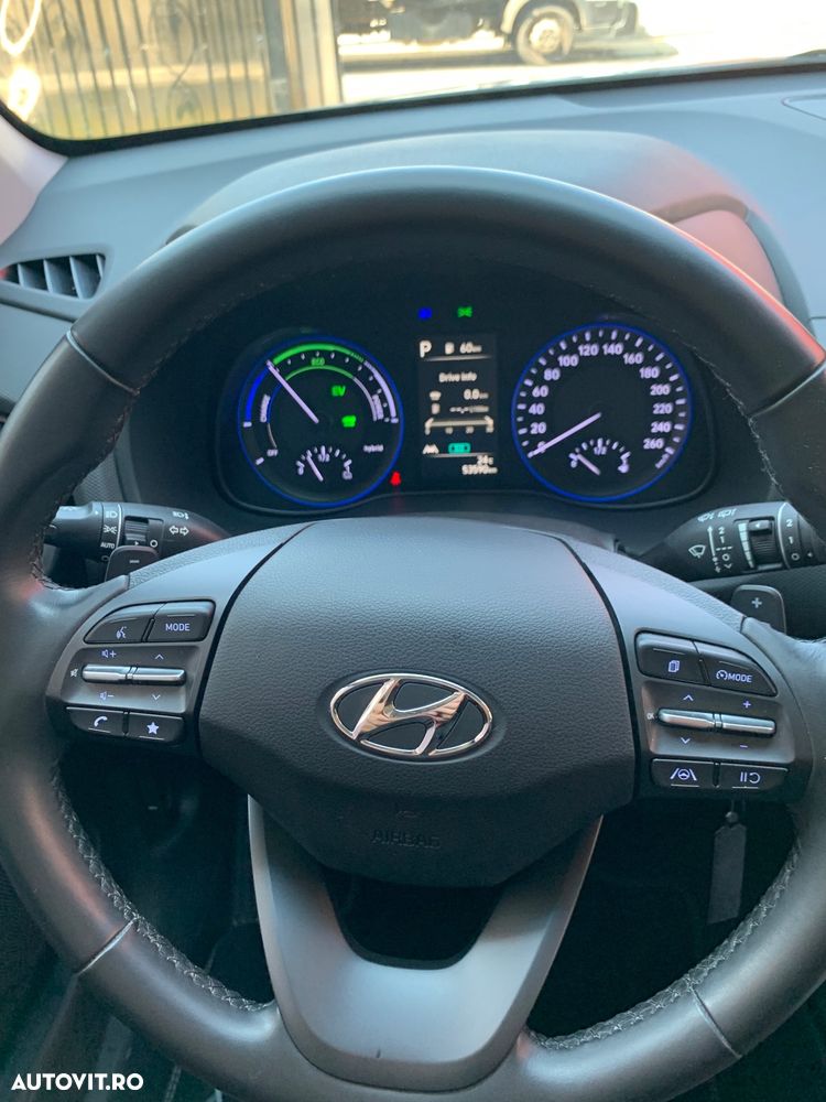 Hyundai KONA 1.6 GDI 141 CP 2WD 6DCT HEV Premium - 8