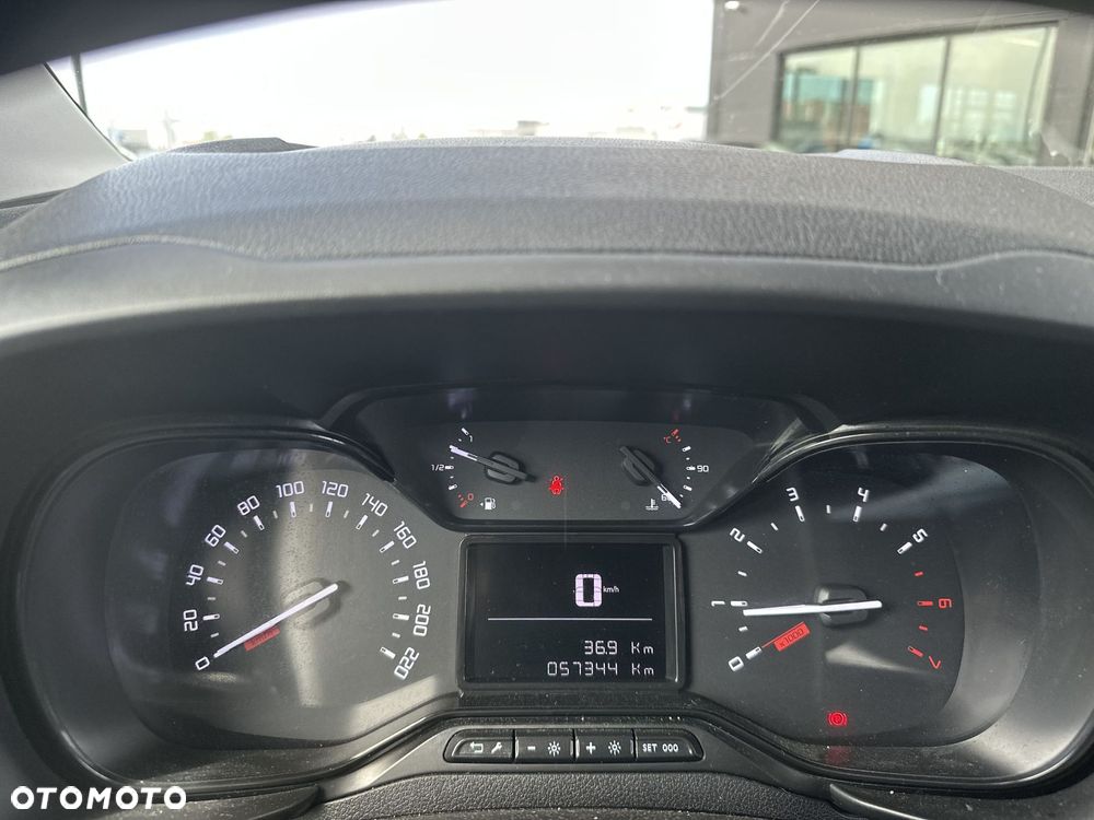 Toyota Proace City - 10