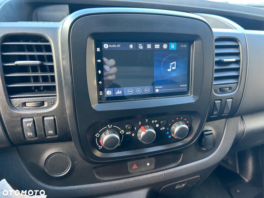 Renault Trafic - 13