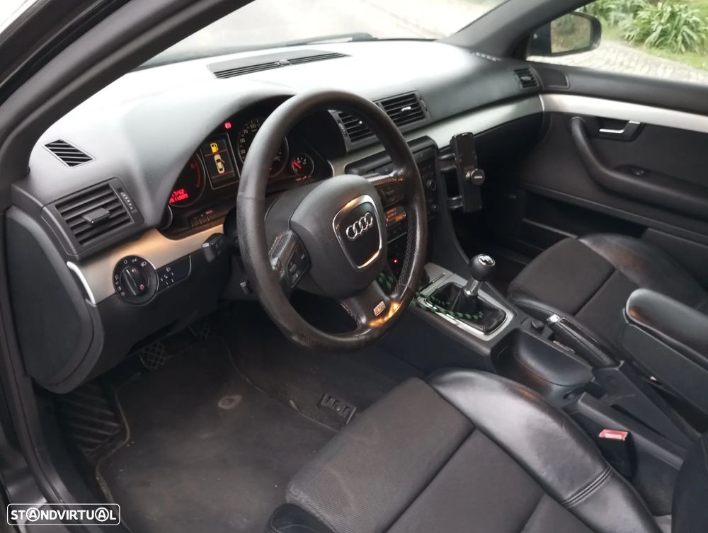 Audi A4 Avant 2.0 TDI S-line - 19