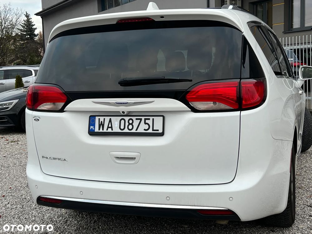 Chrysler Pacifica - 9