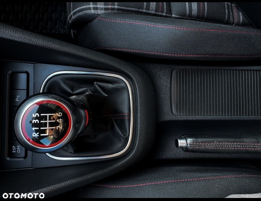 Volkswagen Golf 2.0 TSI GTI - 23