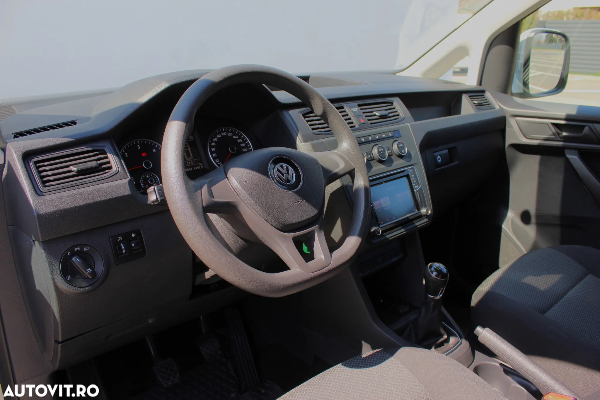 Volkswagen CADDY - 10