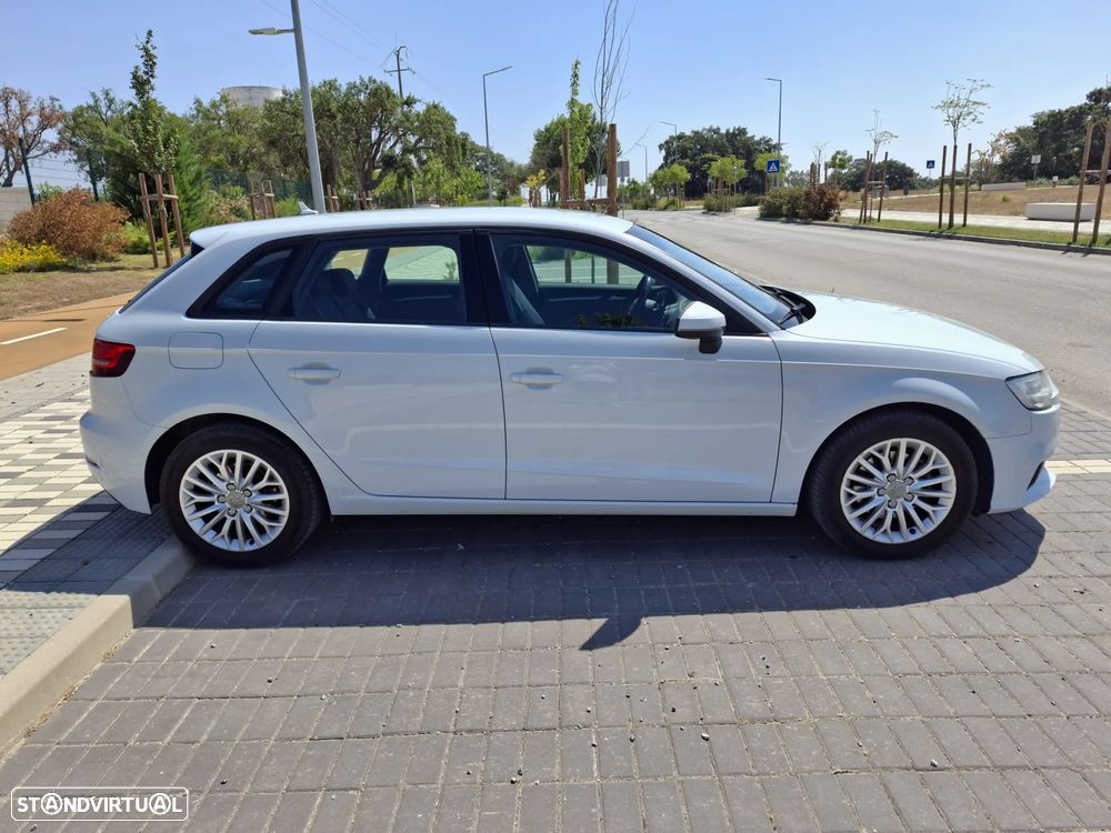 Audi A3 Sportback 1.6 TDI Design - 5