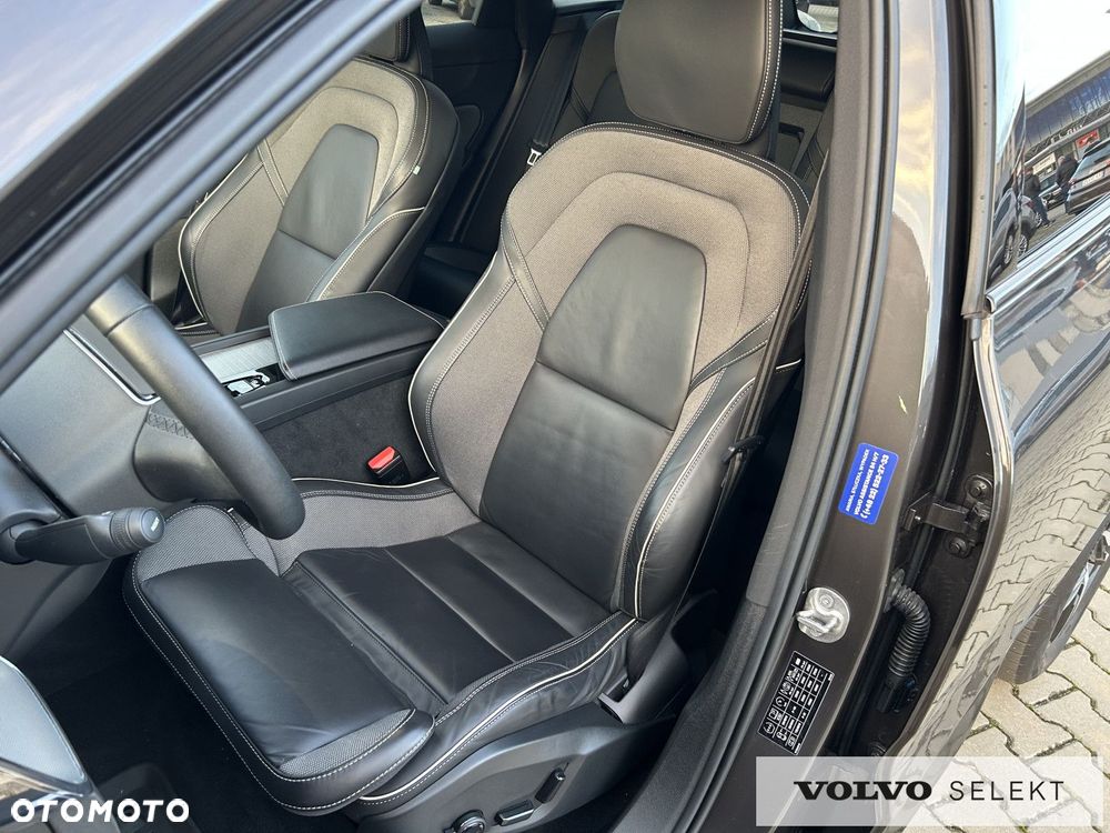 Volvo XC 60 - 24