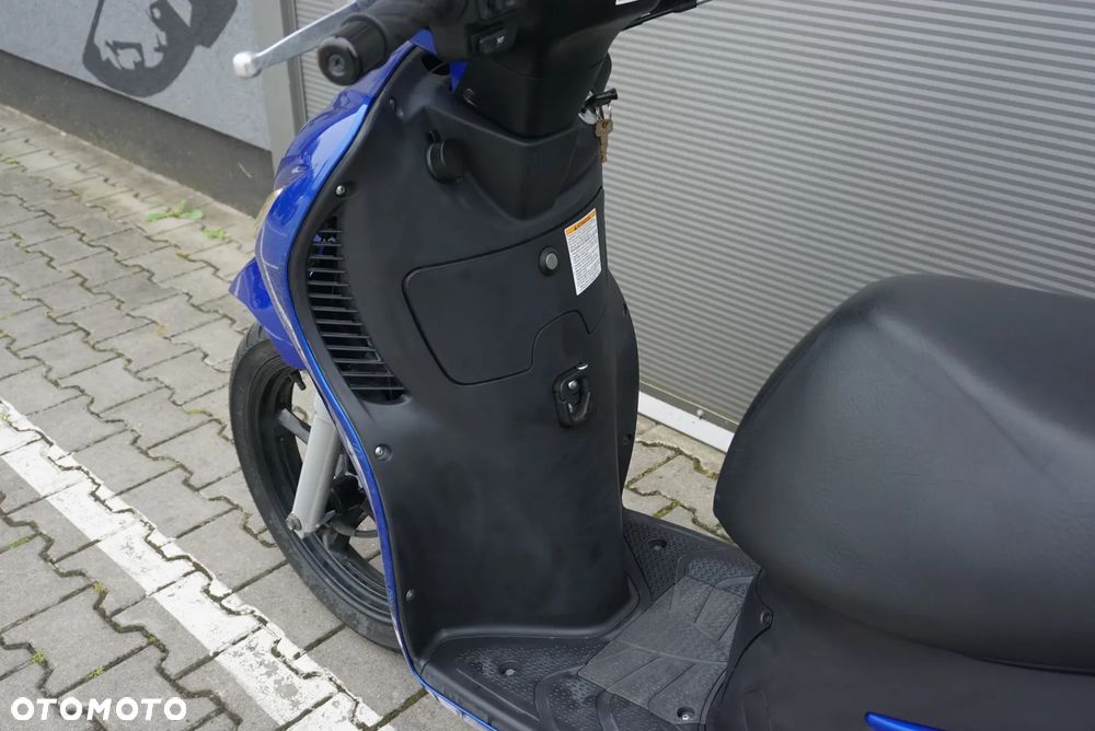 Suzuki Burgman - 15