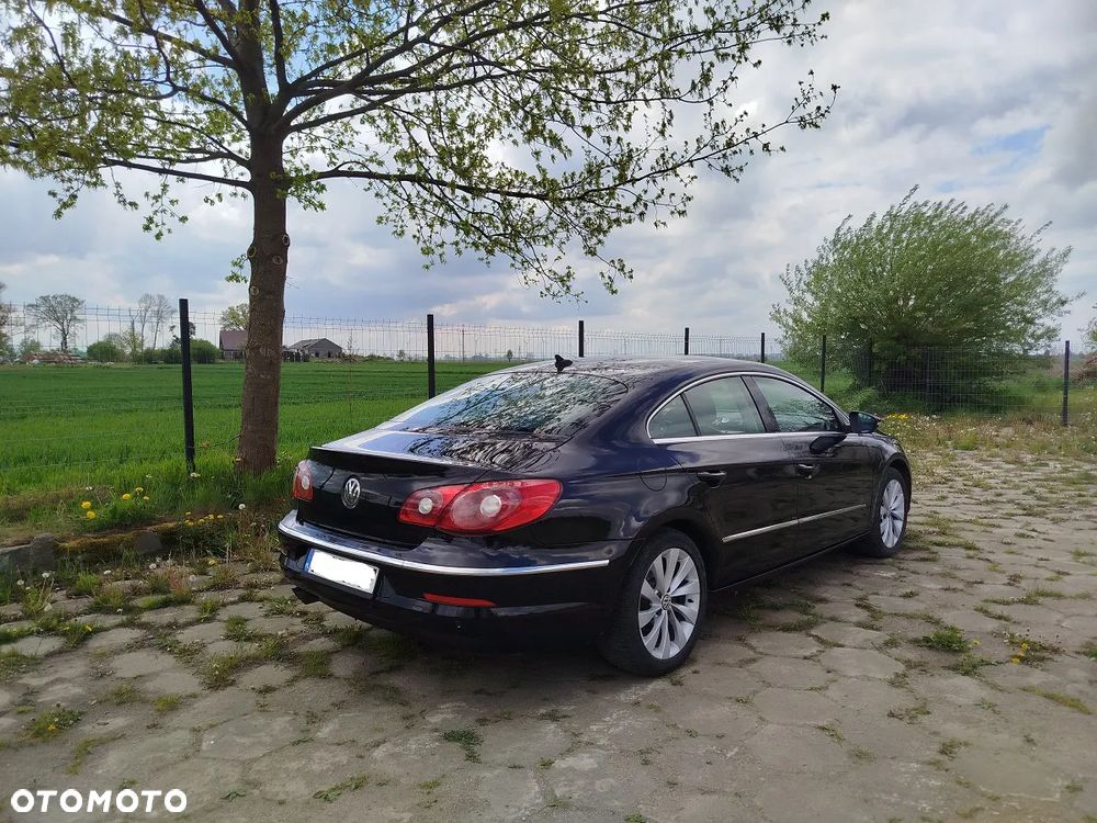 Volkswagen Passat CC 2.0 TDI DPF - 11