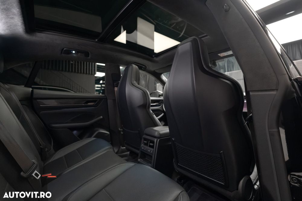 Porsche Macan Turbo 100 kWh - 37