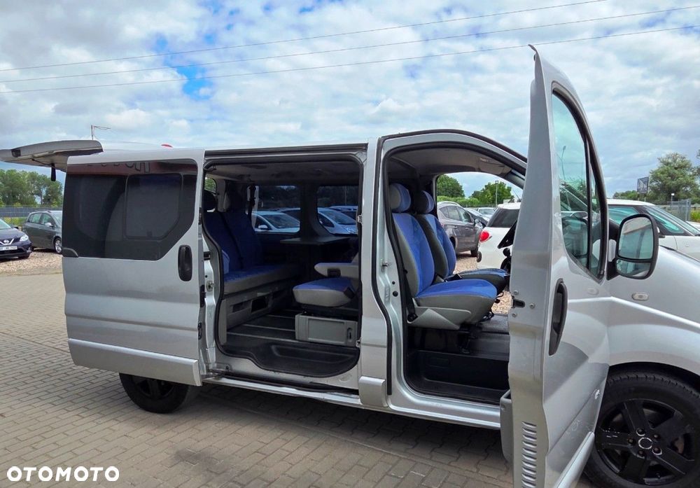 Opel Vivaro - 18