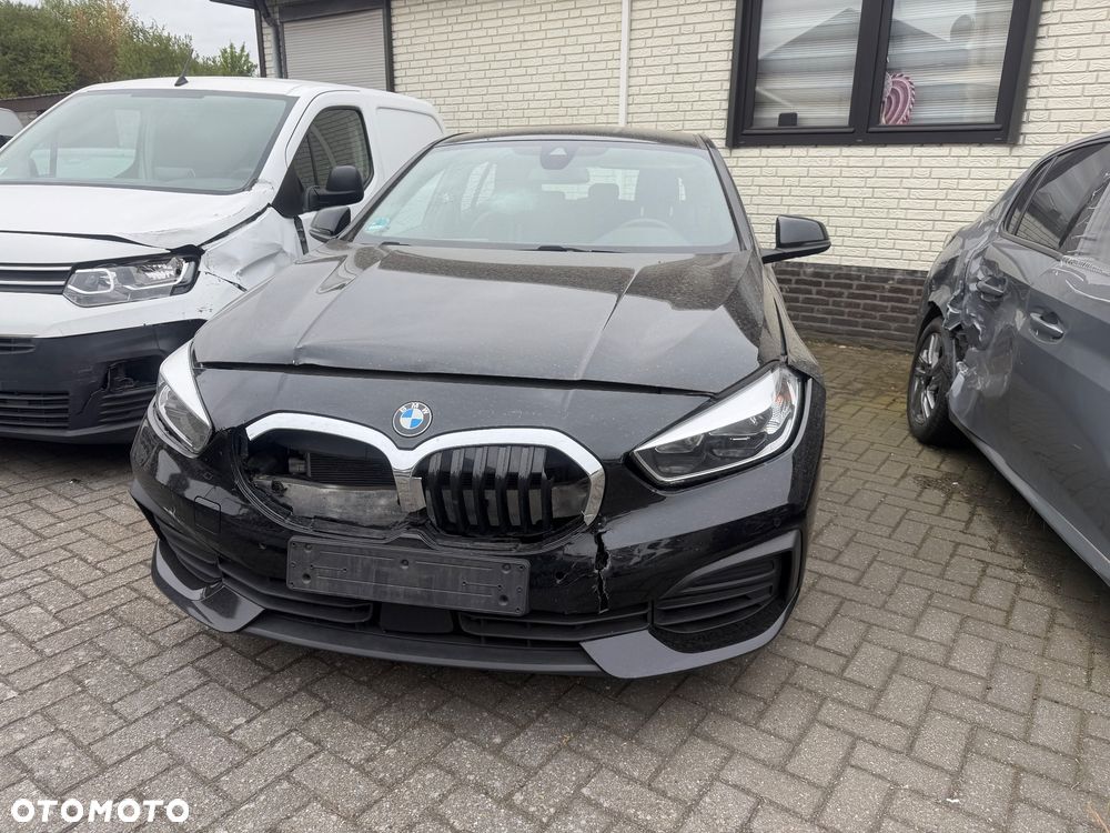 BMW Seria 1 - 18