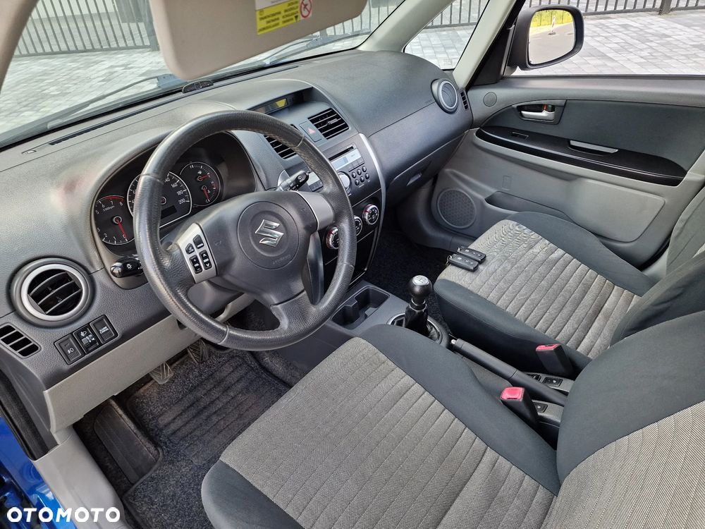 Suzuki SX4 - 8