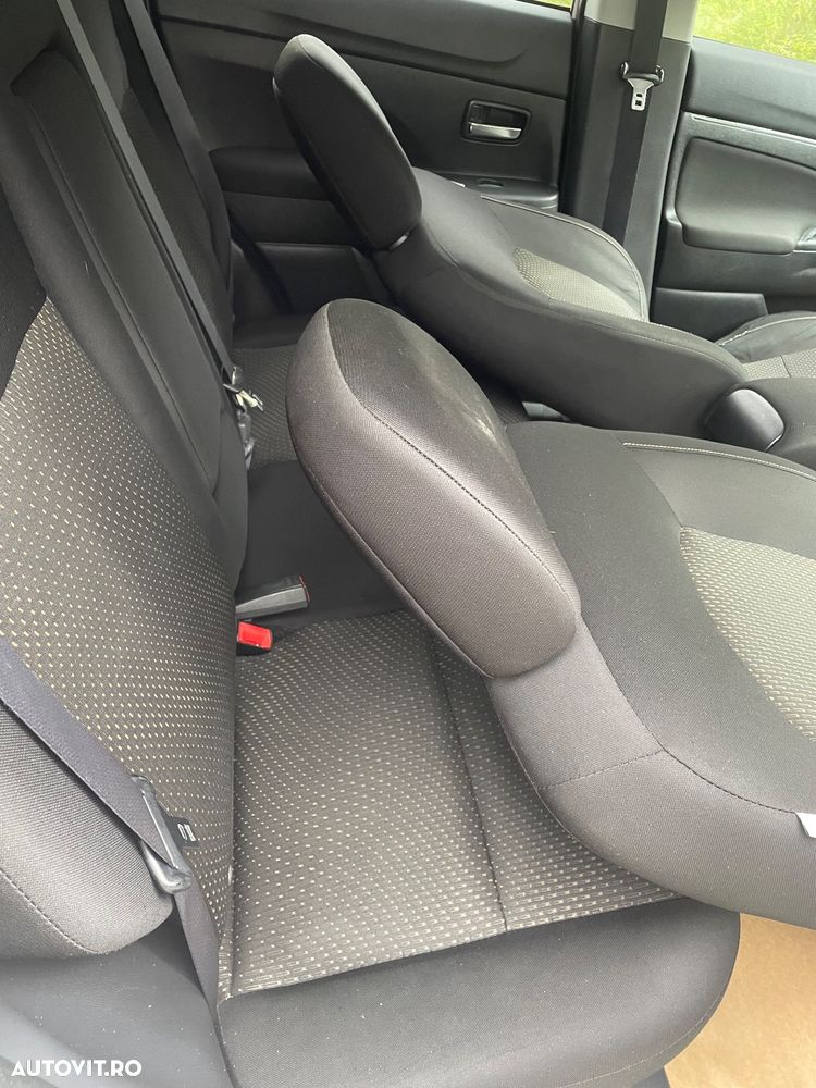 Mitsubishi ASX 1.8 DI-D 2WD Intense - 15