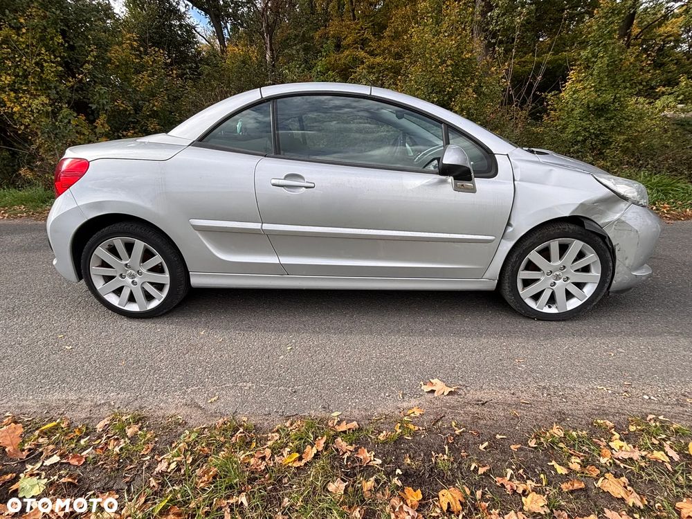 Peugeot 207 CC - 7