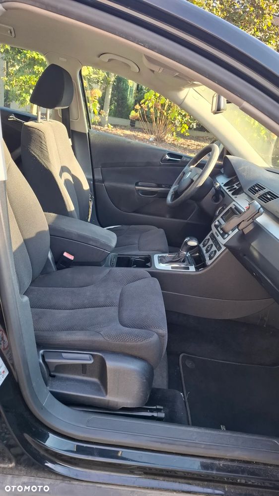 Volkswagen Passat - 8