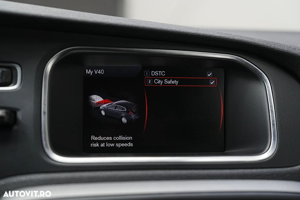 Volvo V40 D2 ECO Basic - 32