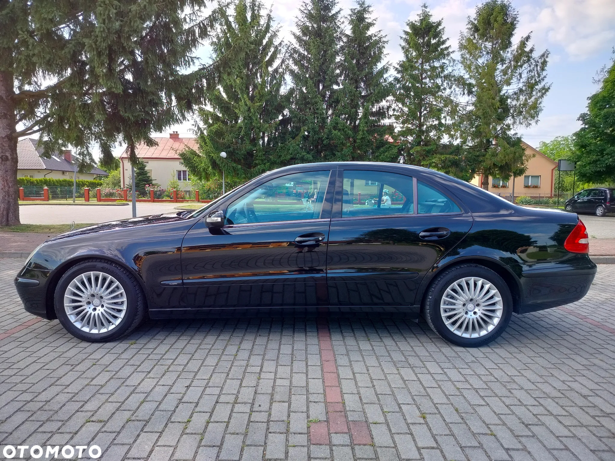 Mercedes-Benz Klasa E 320 CDI Classic - 11