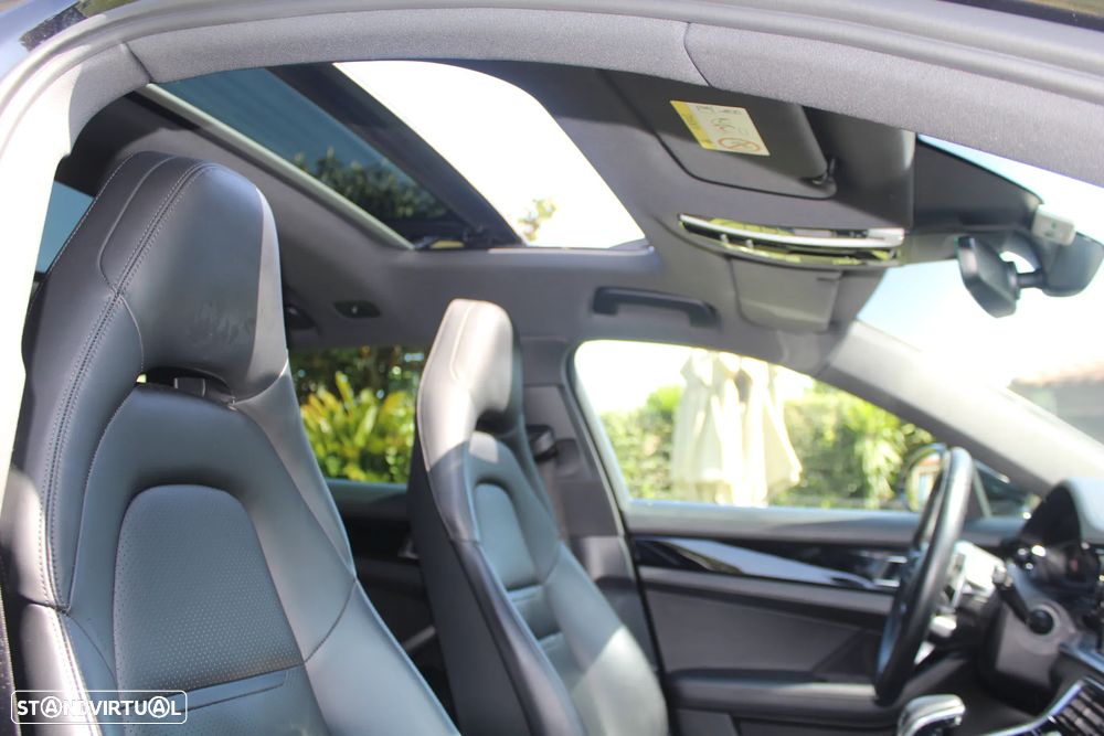 Porsche Panamera Sport Turismo 4 E-Hybrid Platinum Edition - 23