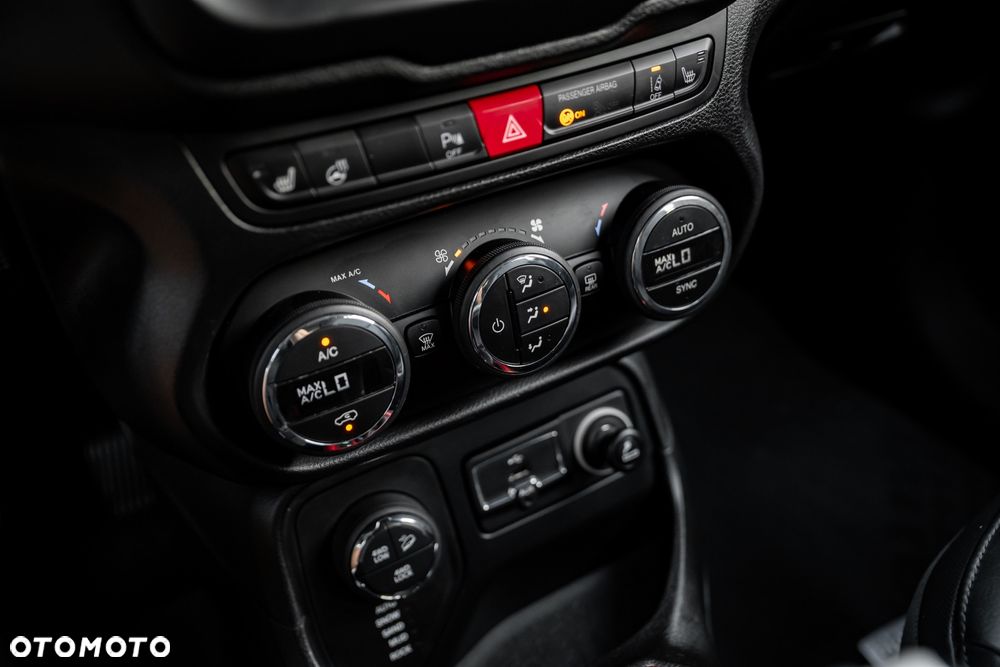 Jeep Renegade 2.0 MultiJet Active Drive Low Automatik Trailhawk - 24