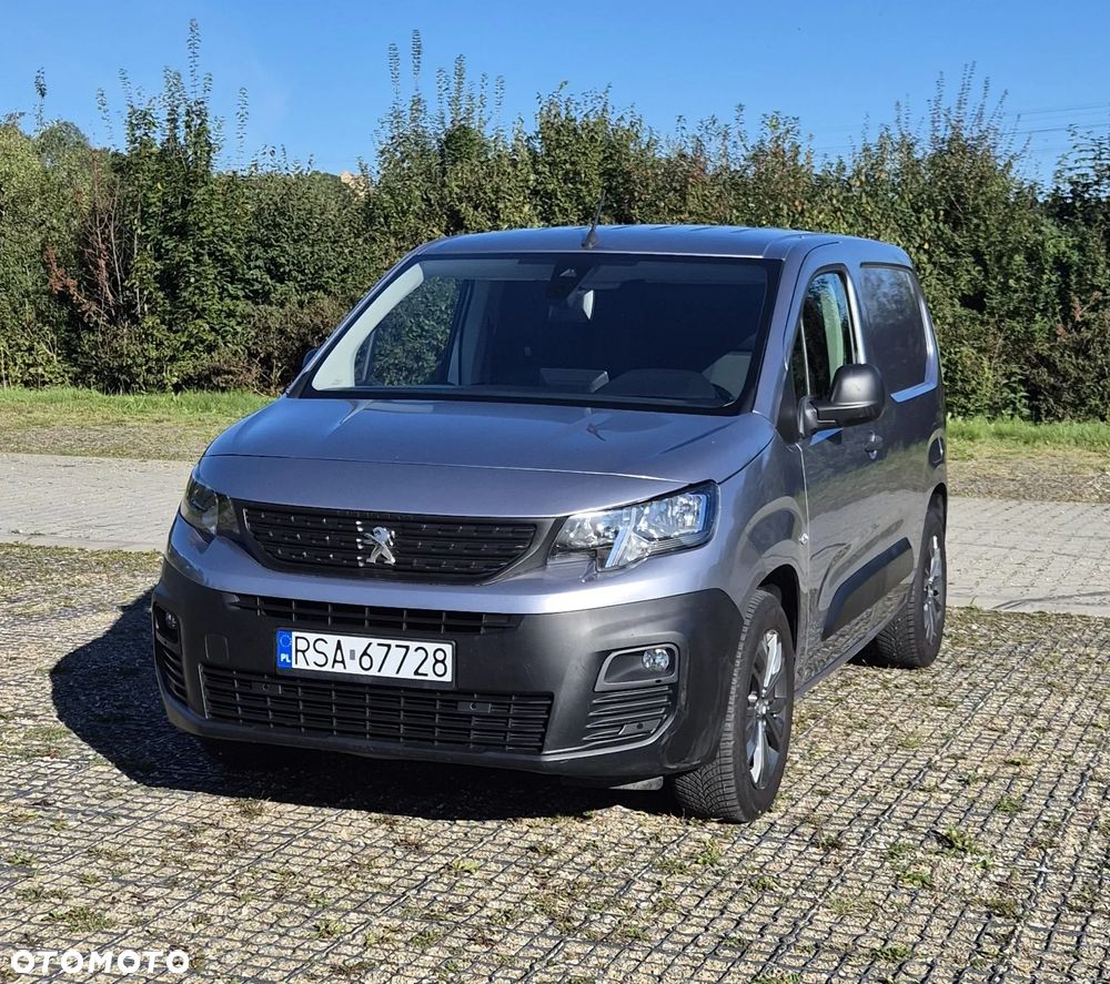 Peugeot Partner EAT8 Automat - 2