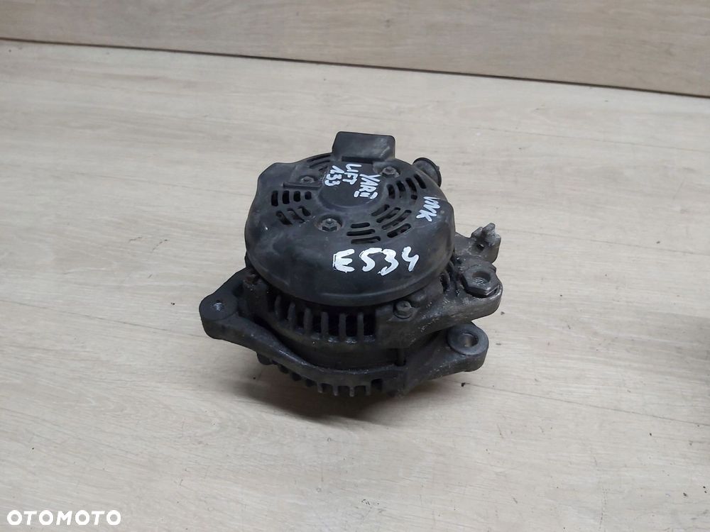 Toyota Yaris II 1,33 vvti alternator 09-11 rok 27060-0Y060 - 14