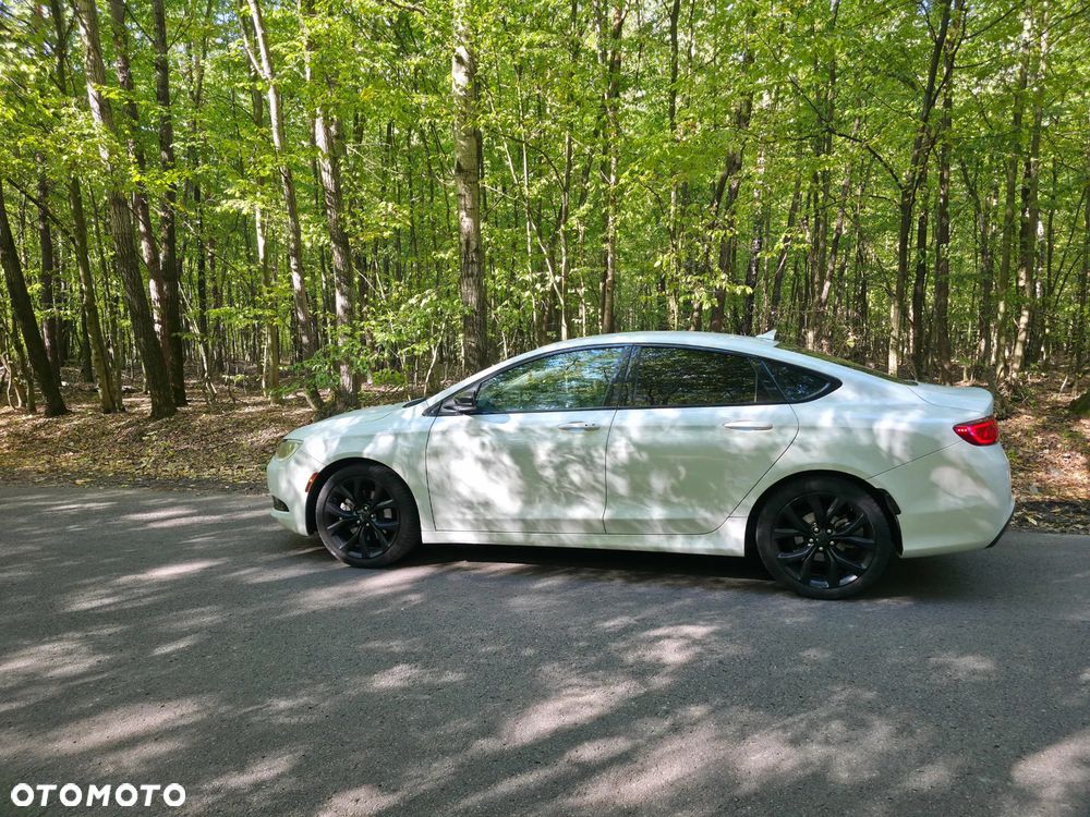 Chrysler 200 - 5