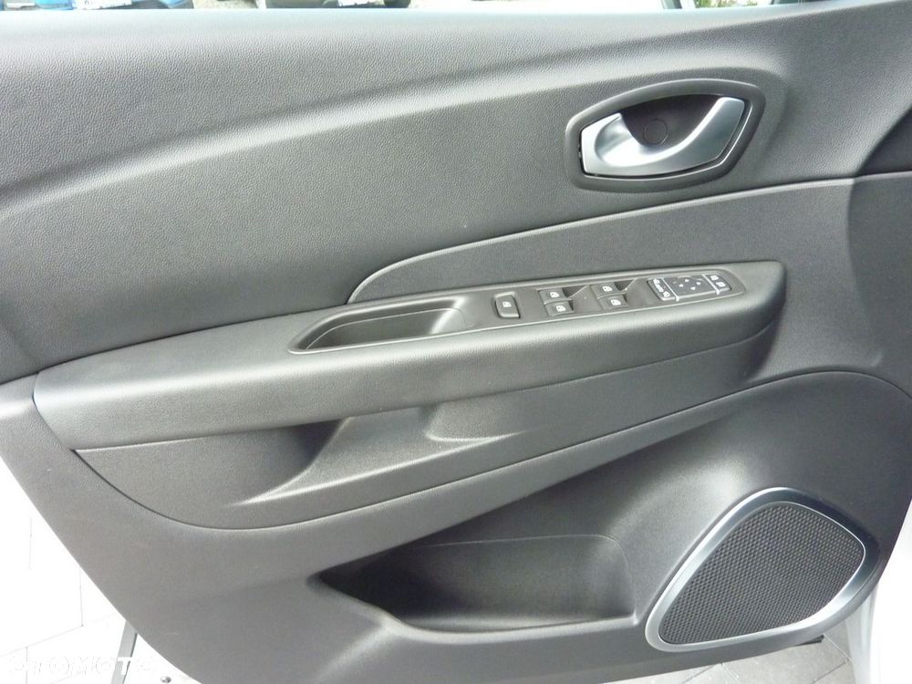 Renault Captur - 33