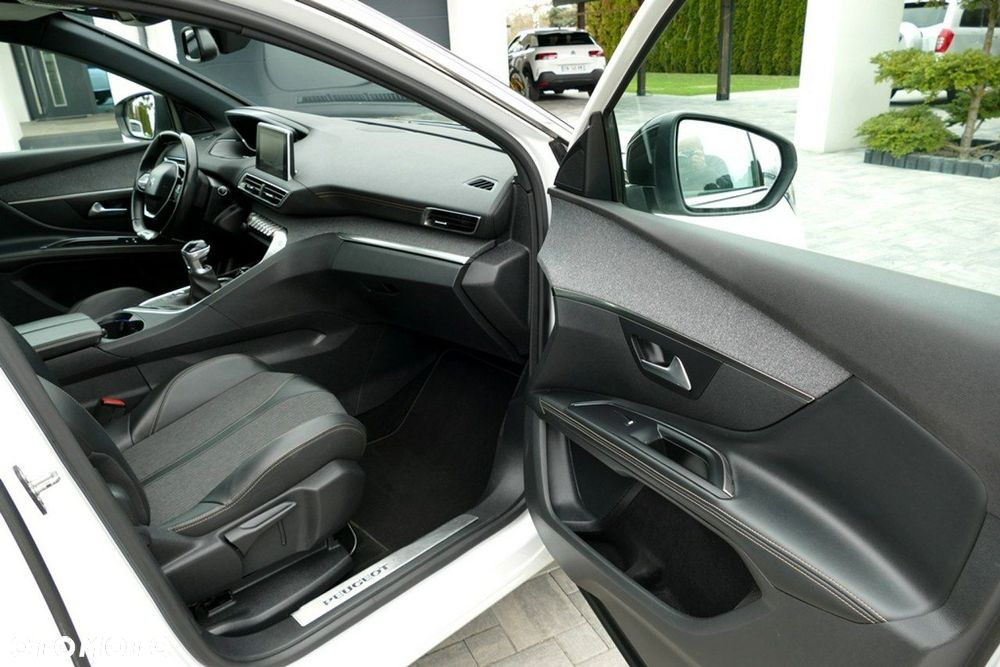 Peugeot 5008 1.2 PureTech GT S&S - 24