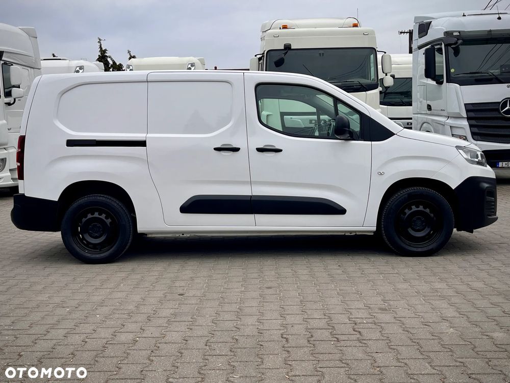 Citroën BERLINGO LONG / 3 OSOBY / BOGATE WYPOSAŻENIE / SALON POLSKA / BEZWYPADKOWY / DOSTĘPNE 15 SZTUK - 7