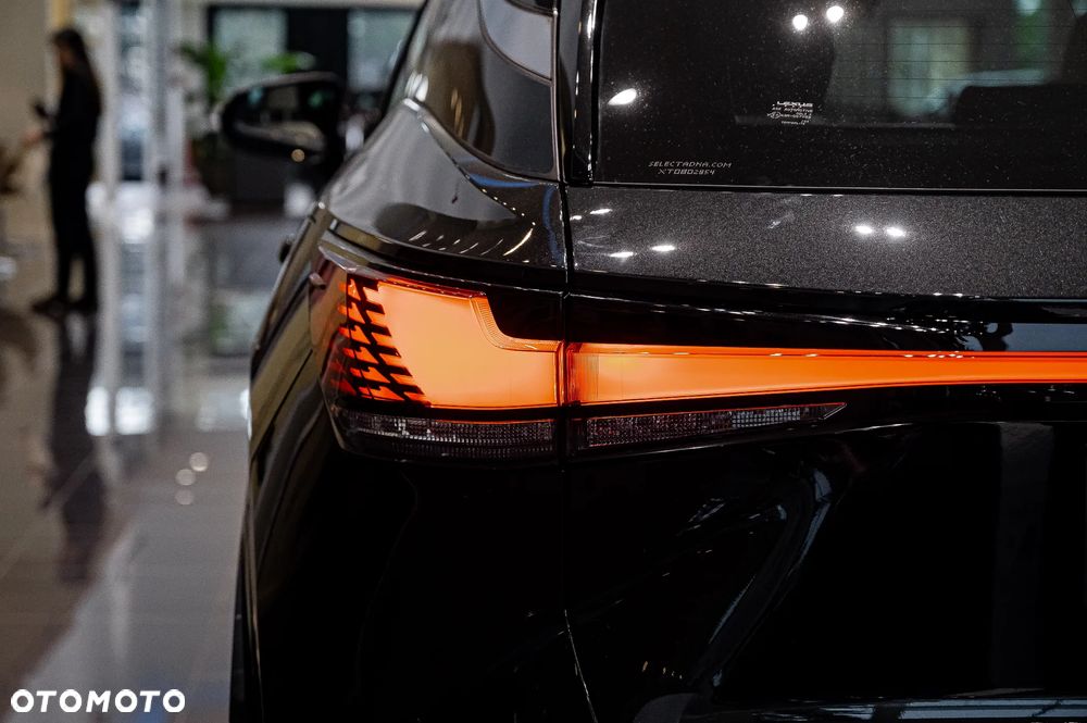 Lexus RX - 8