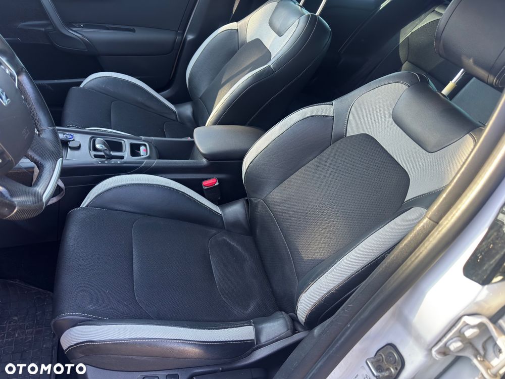 Citroën DS4 1.6 e-HDi SoChic MCP - 10