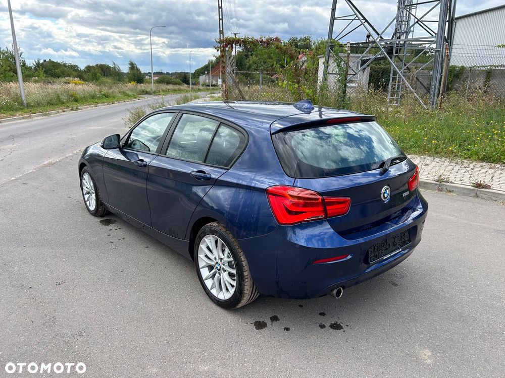 BMW Seria 1 118i - 4