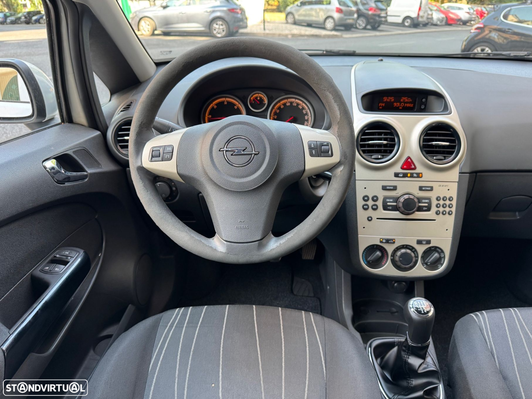 Opel Corsa 1.3 CDTi Enjoy - 10
