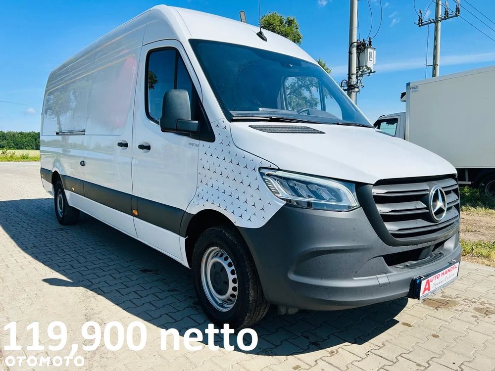 Mercedes-Benz Sprinter - 2