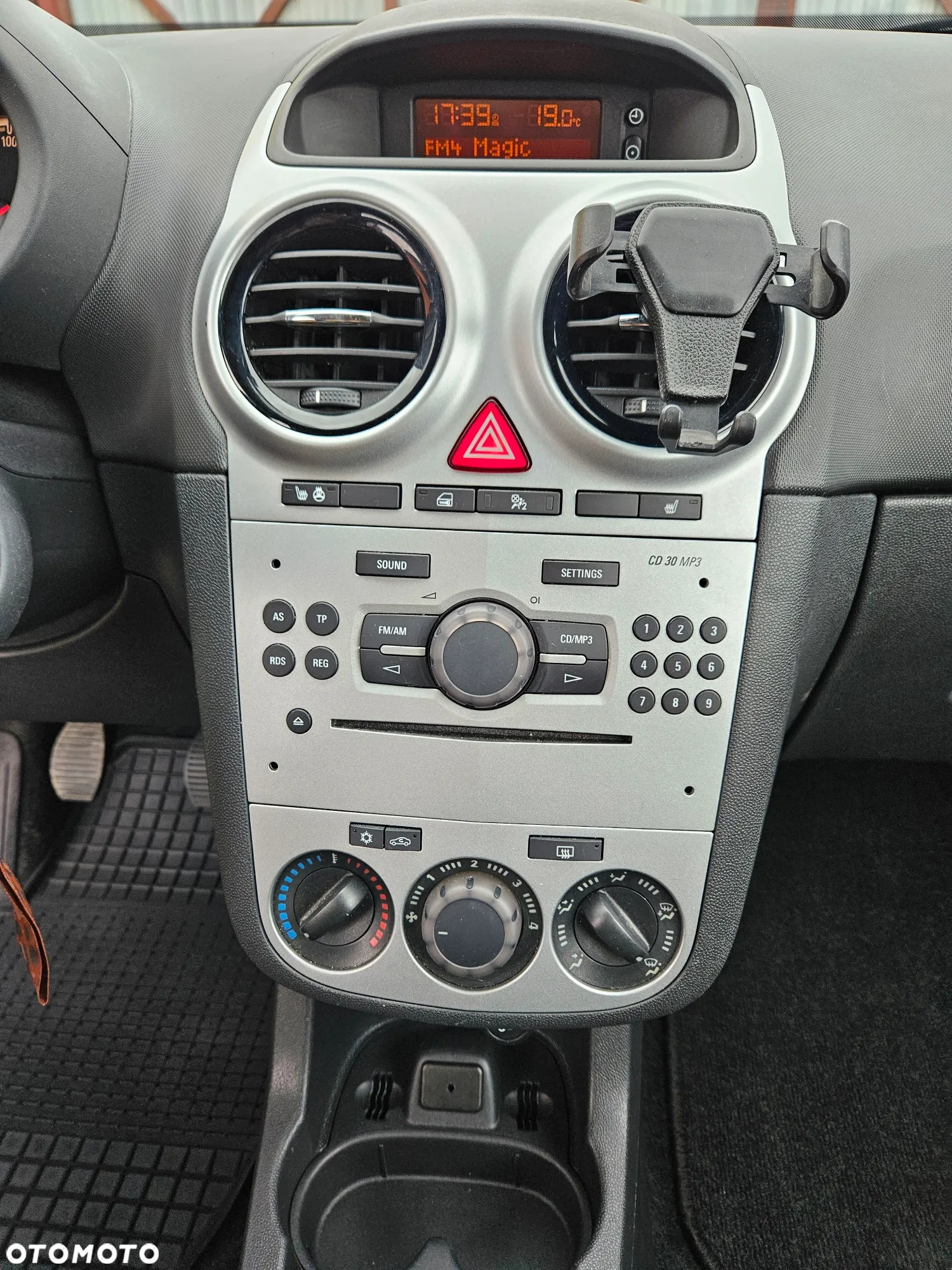 Opel Corsa 1.4 120 Jahre - 25