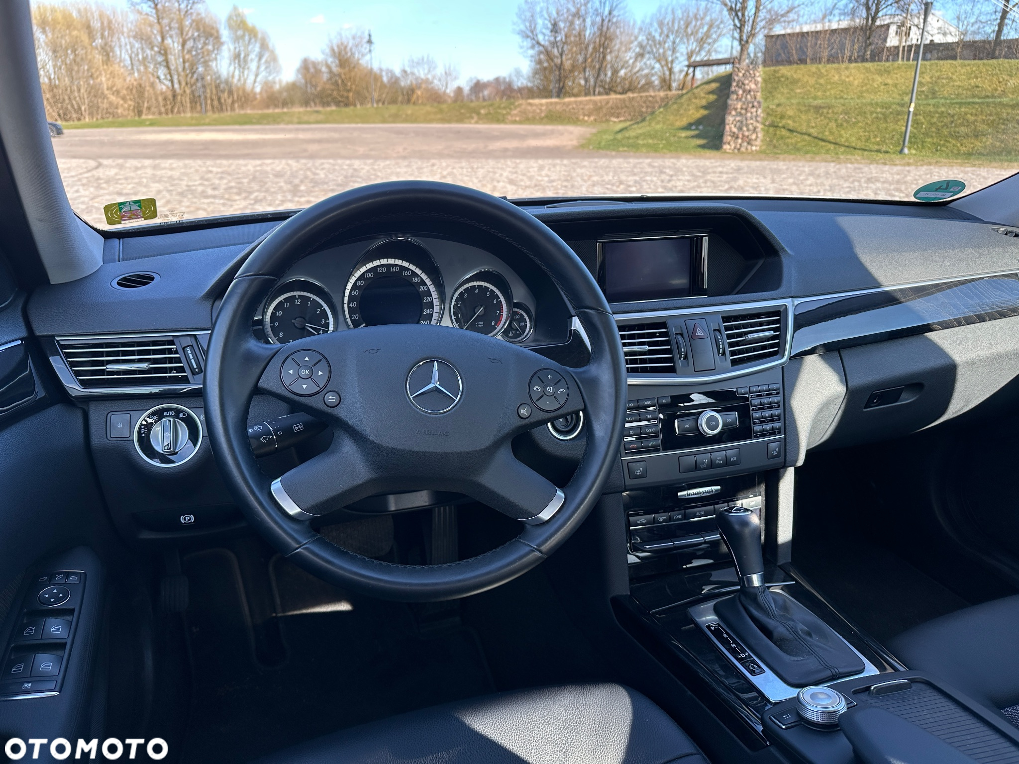 Mercedes-Benz Klasa E 200 BlueEFFICIENCY 7G-TRONIC Avantgarde - 15