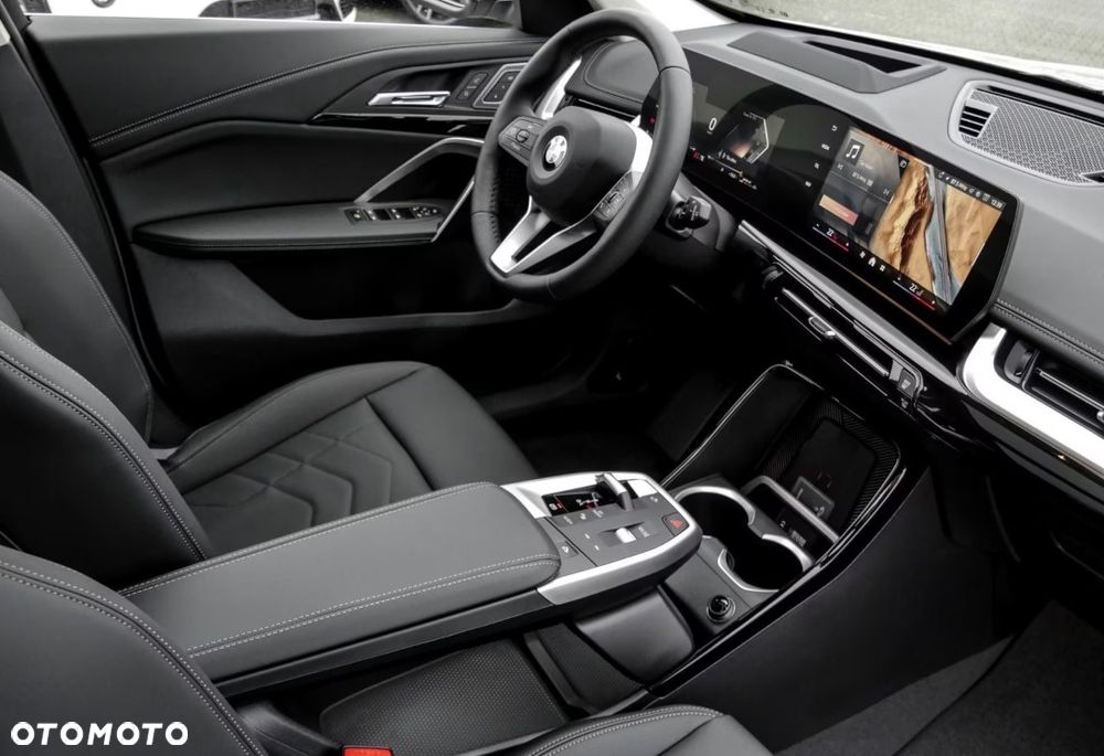 BMW X1 sDrive18i xLine - 8