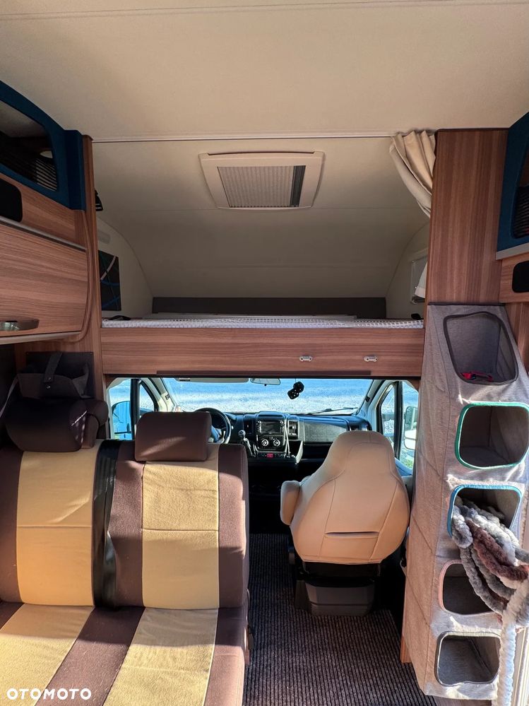 Fiat Kamper Alkowa  6 osobowy Fiat Ducato Weinsberg Cara Home 2018 - 15