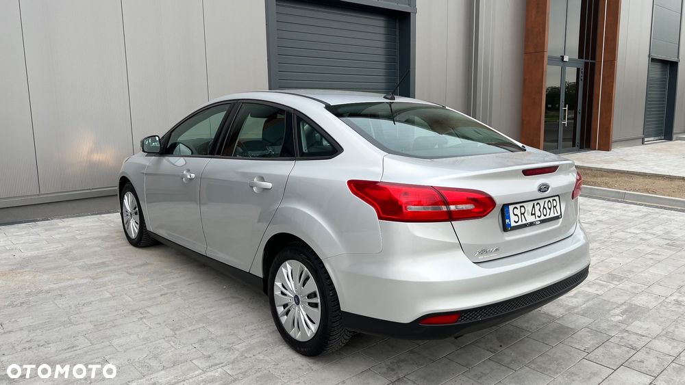 Ford Focus 1.6 Trend - 3