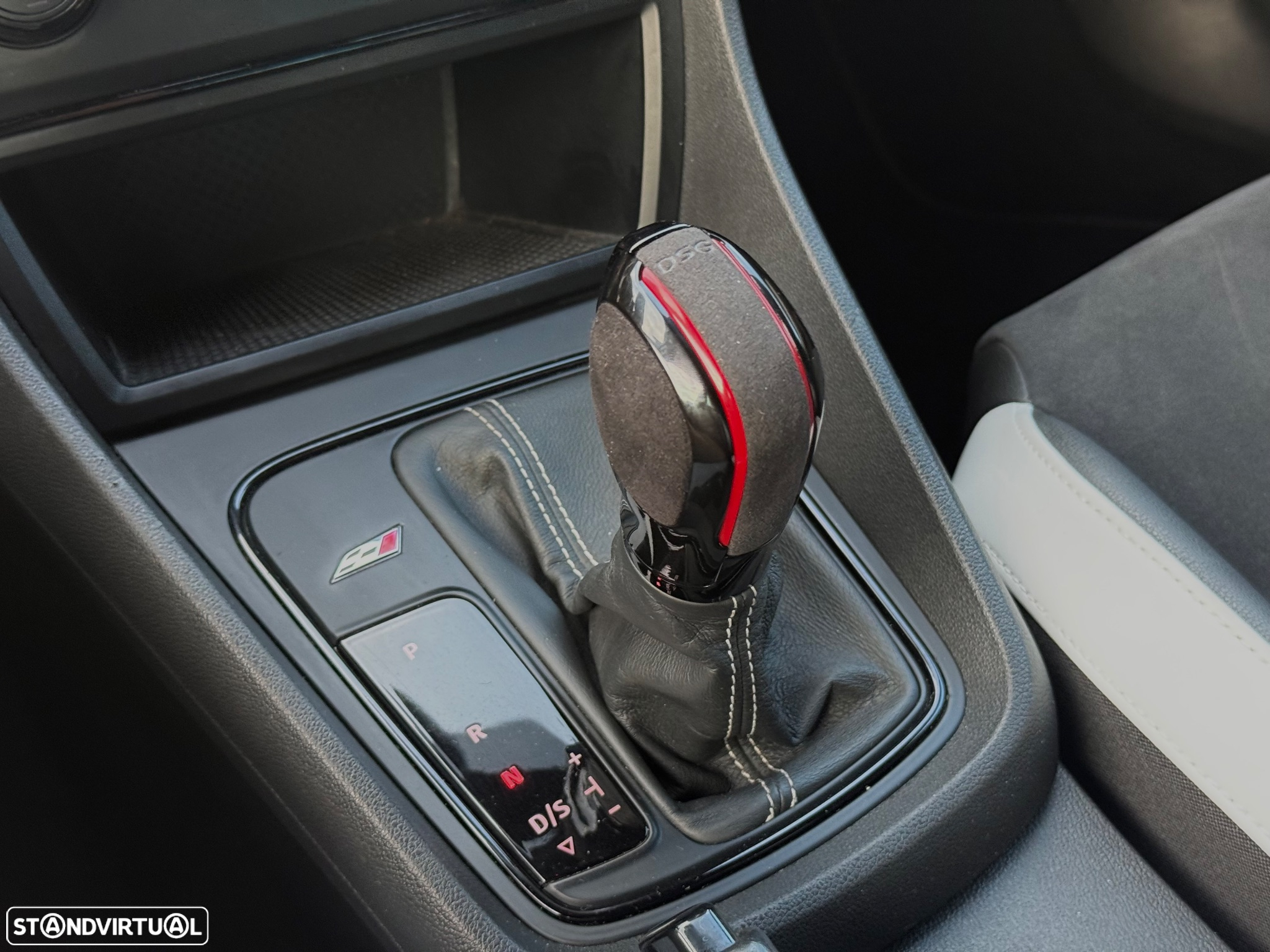 SEAT Leon 2.0 TSI Cupra DSG S/S - 11