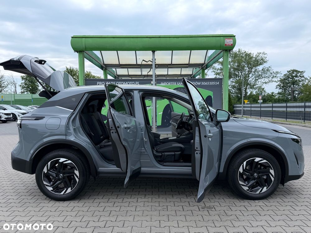 Nissan Qashqai 1.3 DIG-T N-Connecta DCT - 17