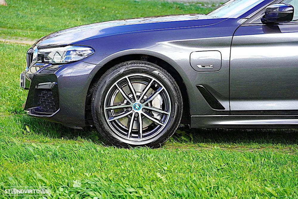BMW 530 e Pack M - 5