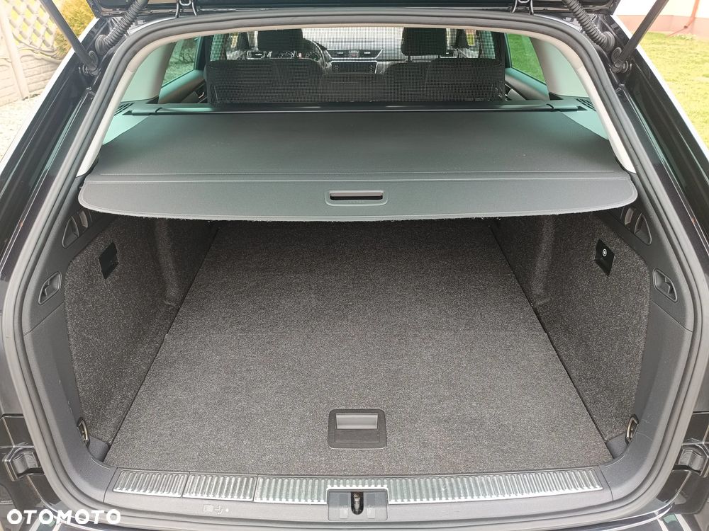 Skoda Superb 2.0 TDI DSG Premium Edition - 11