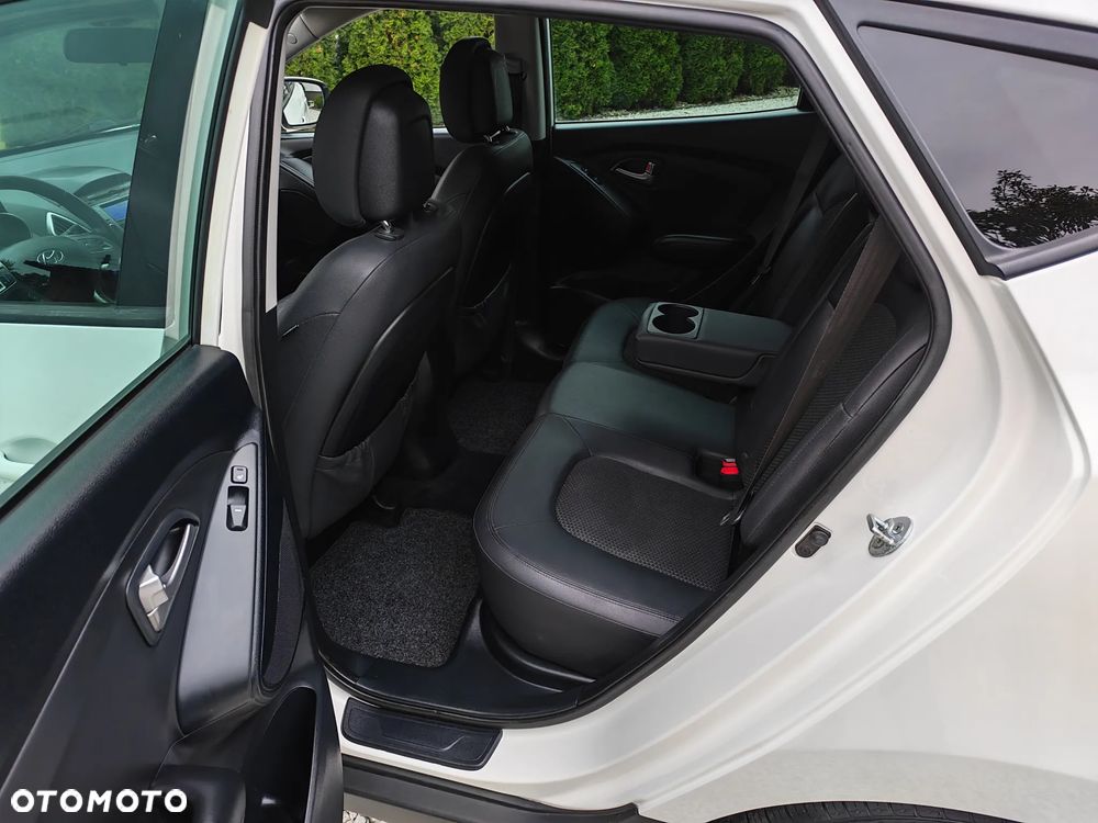 Hyundai ix35 2.0 4WD Premium - 11