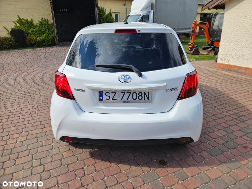 Toyota Yaris 1.33 Premium - 4